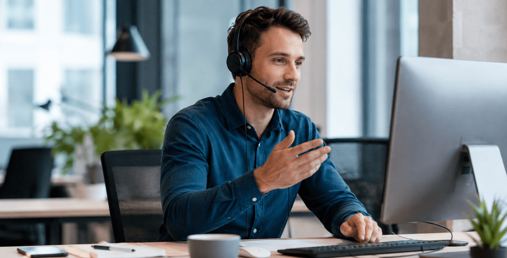 commercial au téléphone